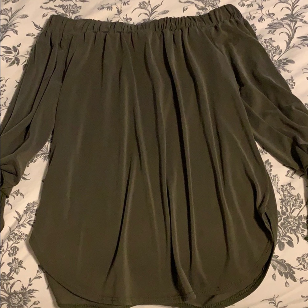 Miami green off the shoulder top!